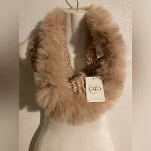 Cato beige One Size wide crotchet faux fur trimmed scarf NEW